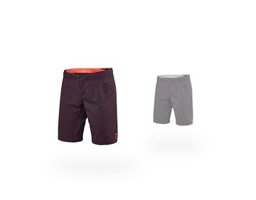 Pantaloni scurti